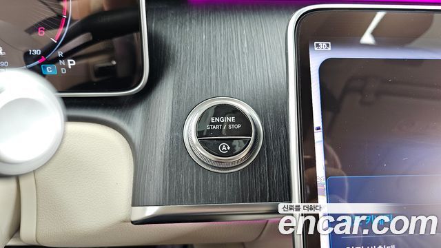 Mercedes-Benz S-Class 2022 — photo 35