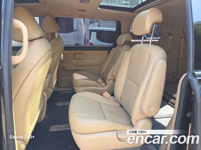 Kia Canival 2019 — photo 5