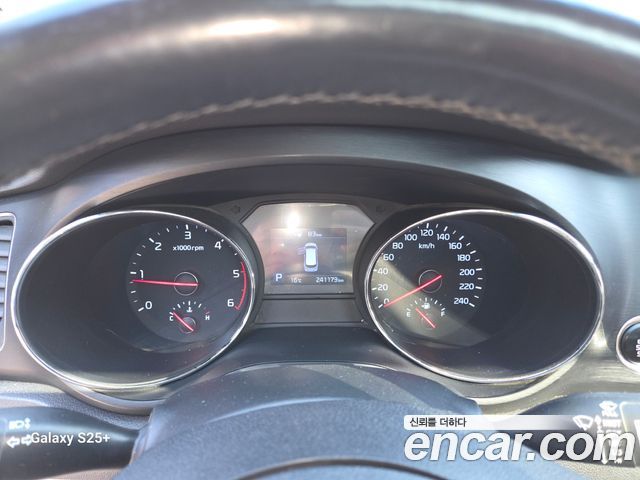 Kia Canival 2019 — photo 11