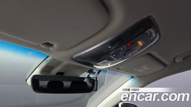 Genesis G80 2022 — photo 23