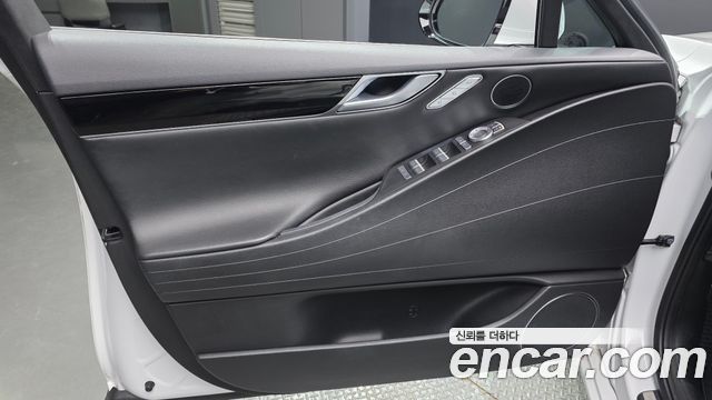 Genesis G80 2022 — photo 14