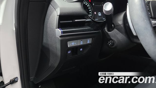 Genesis G80 2022 — photo 30