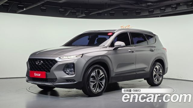 Hyundai Santafe 2019 — photo 1