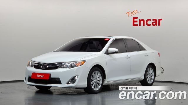 Toyota Camry 2013 — photo 1