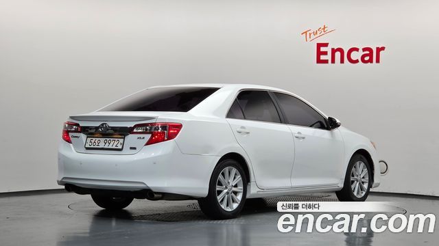 Toyota Camry 2013 — photo 2