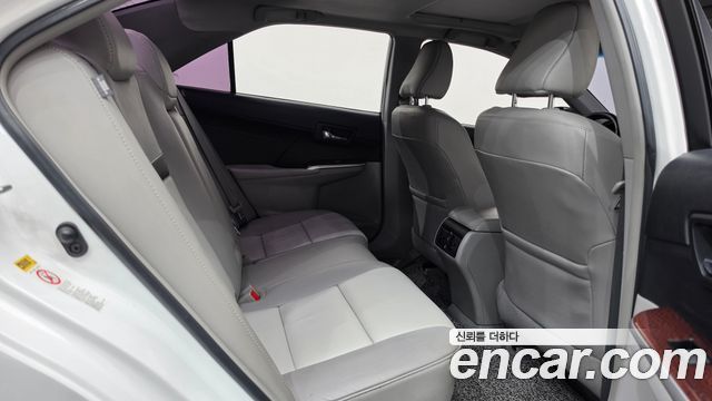 Toyota Camry 2013 — photo 12