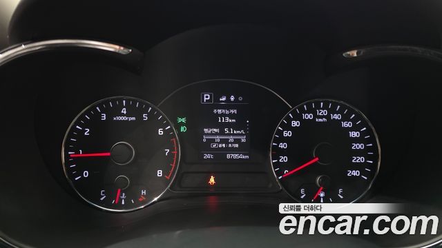 Kia K3 2016 — photo 8