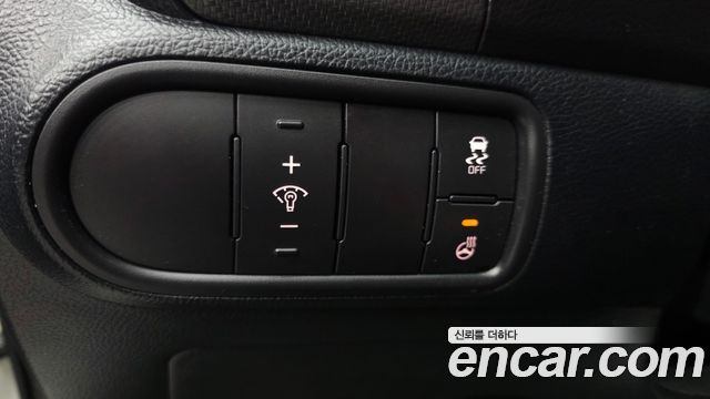Kia K3 2016 — photo 13