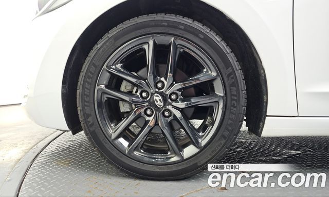 Hyundai AVANTE 2016 — photo 5