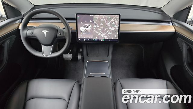 Tesla Model Y 2024 — photo 10