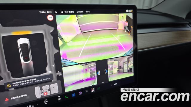 Tesla Model Y 2024 — photo 20