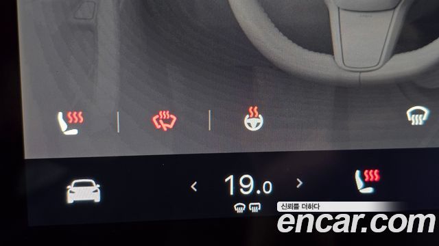 Tesla Model Y 2024 — photo 25