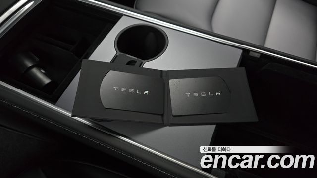 Tesla Model Y 2024 — photo 27