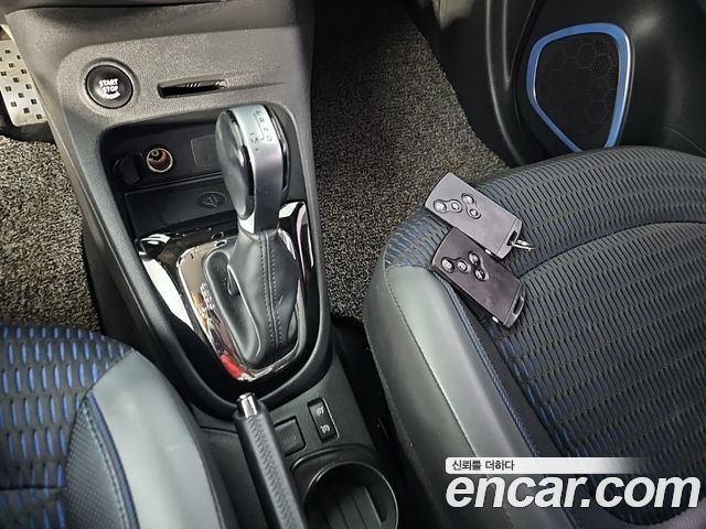 Renault Korea QM3 2017 — photo 8
