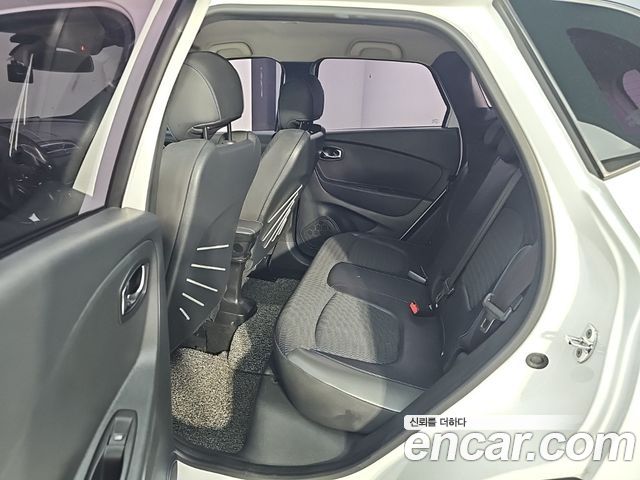 Renault Korea QM3 2017 — photo 12