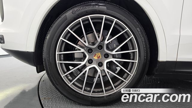 Porsche Cayenne 2022 — photo 5
