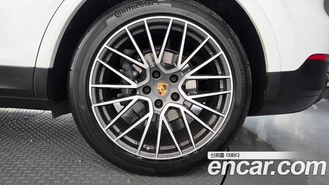 Porsche Cayenne 2022 — photo 7