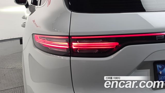 Porsche Cayenne 2022 — photo 9