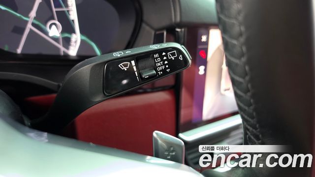 Porsche Cayenne 2022 — photo 29