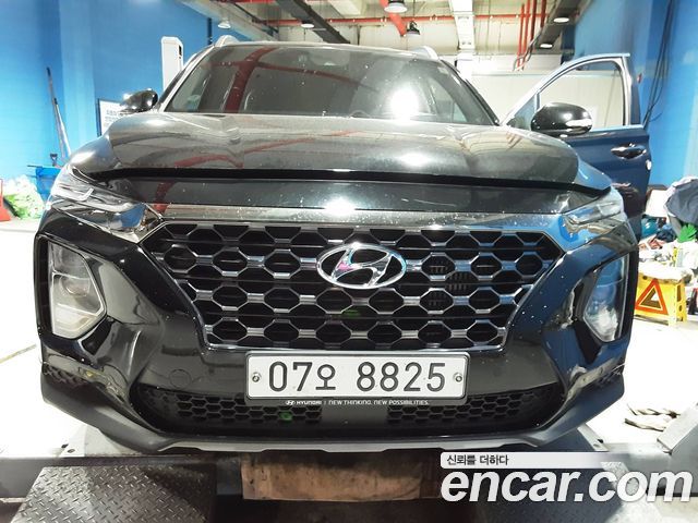 Hyundai Santafe 2019 — photo 1