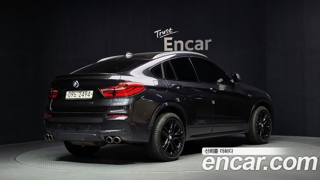 BMW X4 2017 — photo 2