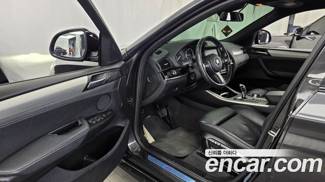 BMW X4 2017 — photo 10