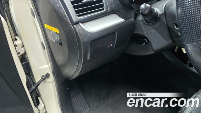Kia morning 2012 — photo 16