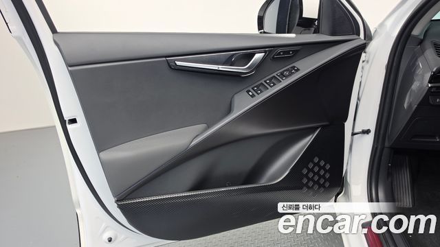 Kia Niro 2027 — photo 14
