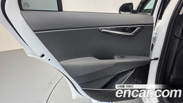 Kia Niro 2027 — photo 15