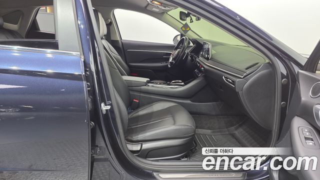 Hyundai Sonata 2020 — photo 16