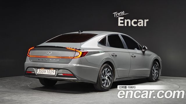 Hyundai Sonata 2022 — photo 2
