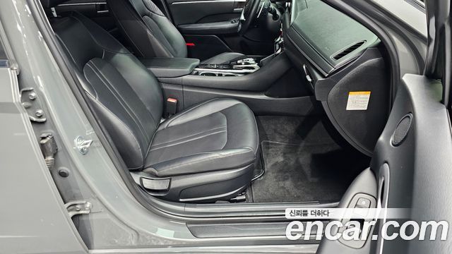 Hyundai Sonata 2022 — photo 11