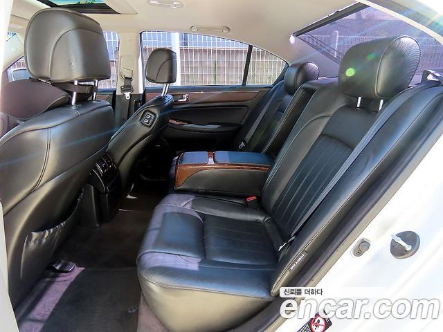 Hyundai Genesis 2009 — photo 9