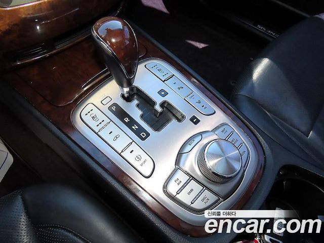 Hyundai Genesis 2009 — photo 11