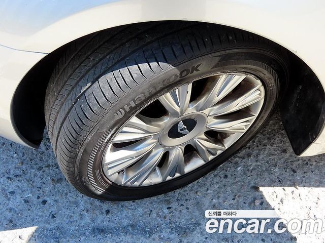 Hyundai Genesis 2009 — photo 20