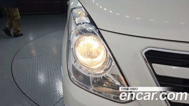 Hyundai Starex 2018 — photo 8