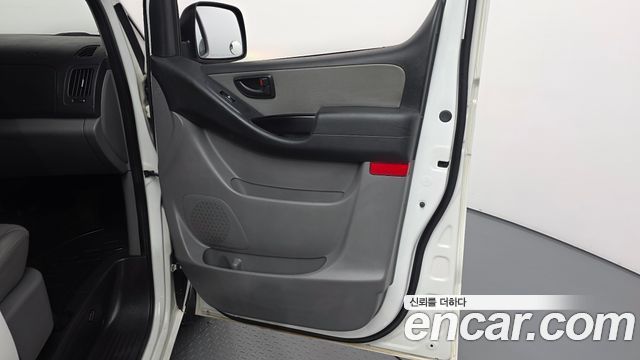 Hyundai Starex 2018 — photo 14