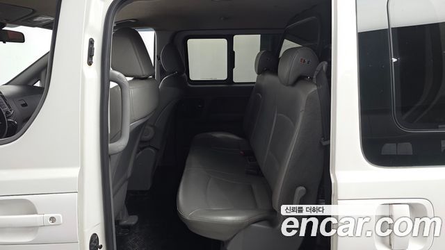 Hyundai Starex 2018 — photo 16