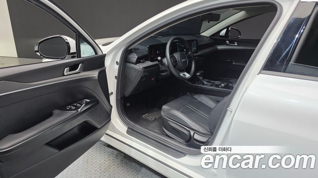 Kia K5 2024 — photo 10