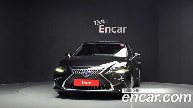 Lexus ES 2022 — photo 3