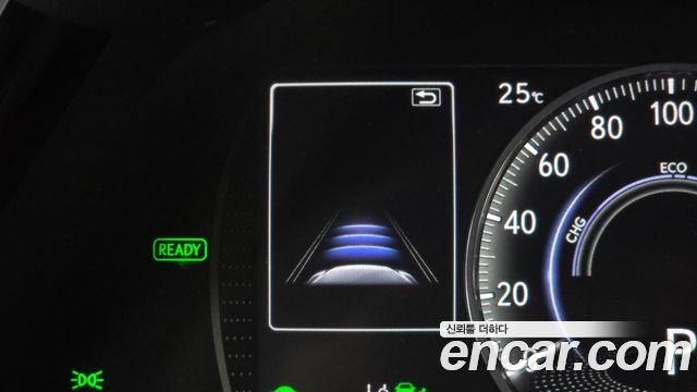 Lexus ES 2022 — photo 23