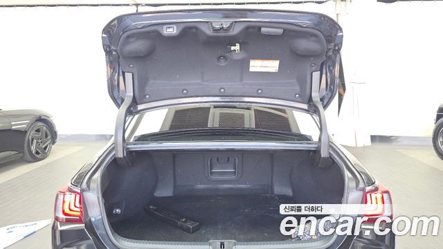 Lexus ES 2022 — photo 26