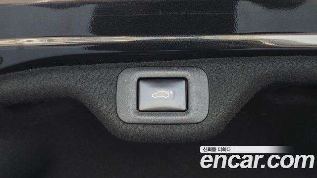 Lexus ES 2022 — photo 31