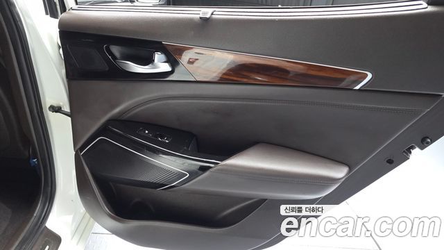Kia K7 2017 — photo 15