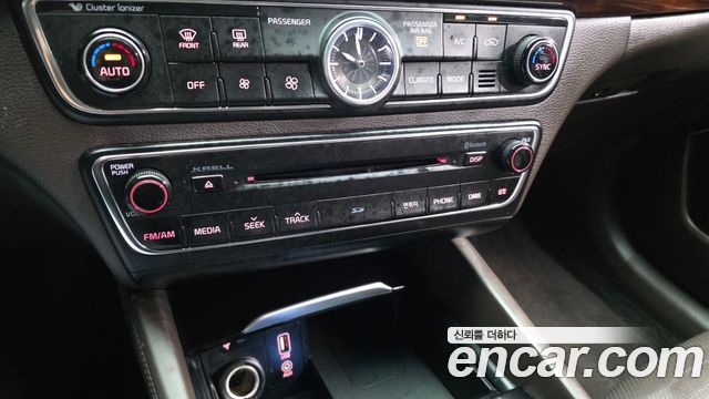 Kia K7 2017 — photo 31