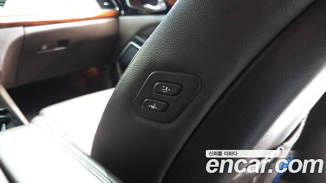 Kia K7 2017 — photo 32