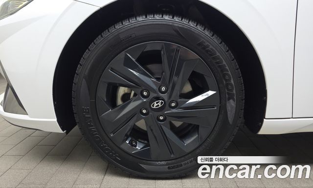 Hyundai AVANTE 2023 — photo 5