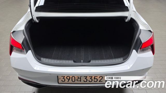 Hyundai AVANTE 2023 — photo 22