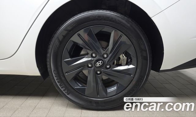 Hyundai AVANTE 2023 — photo 7