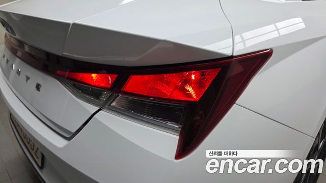 Hyundai AVANTE 2023 — photo 9
